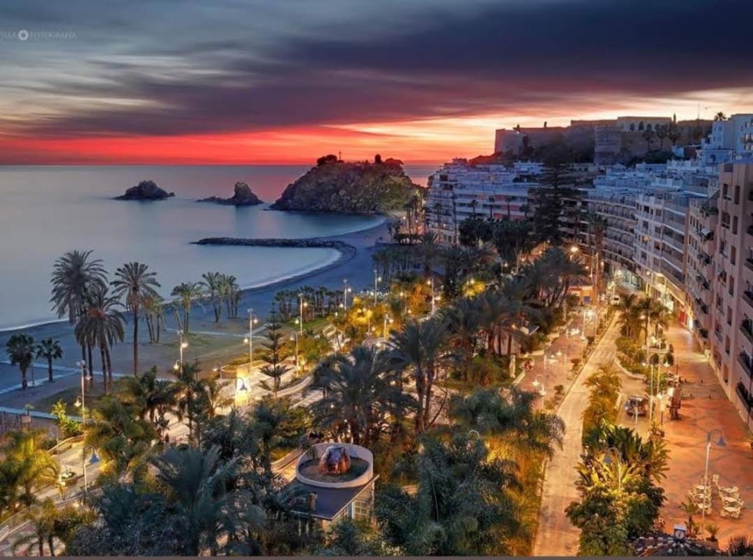 Apartamento Con Encanto Y Preciosas Vistas Junto A La Playa Almuñécar Dış mekan fotoğraf